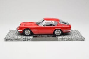 Maserati Mistral Rood Minichamps 1:18 107123422 Hars — afbeelding 3 van 6