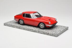 Maserati Mistral Rood Minichamps 1:18 107123422 Hars — afbeelding 4 van 6