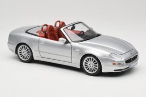 Maserati Spyder Zilver Maisto 1:18 31667 Metaal — afbeelding 6 van 8