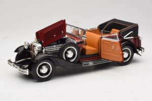 Maybach DS8 Zeppelin Rood Anson 1:18 30413 Metaal — afbeelding 2 van 8