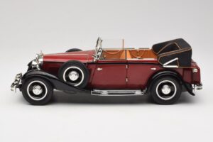 Maybach DS8 Zeppelin Rood Anson 1:18 30413 Metaal — afbeelding 4 van 8