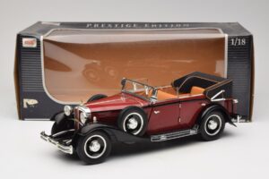 Maybach DS8 Zeppelin Rood Anson 1:18 30413 Metaal — afbeelding 8 van 8