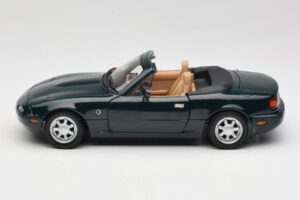 Mazda MX-5 NA Emerald Green Gate 1:18 01017 Metaal — afbeelding 4 van 8