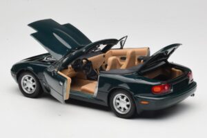 Mazda MX-5 NA Emerald Green Gate 1:18 01017 Metaal — afbeelding 5 van 8