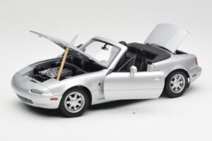 Mazda MX-5 Miata NA Highlight Zilver Gate 1:18 1015 Metaal — afbeelding 2 van 8