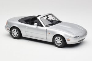Mazda MX-5 Miata NA Highlight Zilver Gate 1:18 1015 Metaal — afbeelding 6 van 8