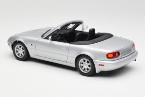 Mazda MX-5 Miata NA Highlight Zilver Gate 1:18 1015 Metaal — afbeelding 7 van 8