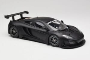 McLaren 12C GT3 Carbon Mat Zwart Minichamps 1:18 151121390 Metaal — afbeelding 4 van 6