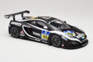 McLaren 12C GT3 Dorr Motorsport #69 C. Adams / M. Klasen 24 Hours Nurburgring 2013 Minichamps 1:18 151131369 Metaal — afbeelding 4 van 6