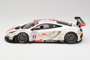 McLaren 12C GT3 #11 Art Grand Prix C. Leclerc / N. Parisy / A. Soucek Spa 24 Hours 2013 Minichamps 1:18 151131311 Metaal — afbeelding 3 van 6