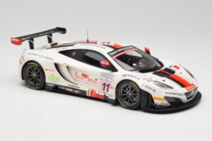 McLaren 12C GT3 #11 Art Grand Prix C. Leclerc / N. Parisy / A. Soucek Spa 24 Hours 2013 Minichamps 1:18 151131311 Metaal — afbeelding 4 van 6