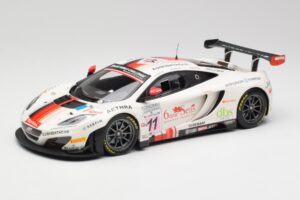 McLaren 12C GT3 #11 Art Grand Prix C. Leclerc / N. Parisy / A. Soucek Spa 24 Hours 2013 Minichamps 1:18 151131311 Metaal