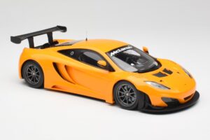 McLaren 12C GT3 Papaya Oranje Minichamps 1:18 151121391 Metaal — afbeelding 4 van 6