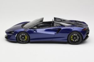 McLaren Artura Spider Paars GT Spirit 1:18 GT515 Hars — afbeelding 3 van 6