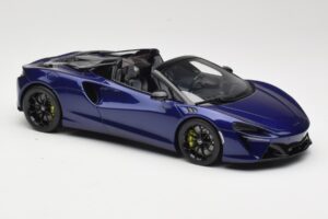 McLaren Artura Spider Paars GT Spirit 1:18 GT515 Hars — afbeelding 4 van 6