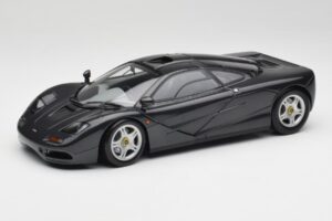 McLaren F1 Carbon Zwart Metallic Minichamps 1:18 530133420 Metaal