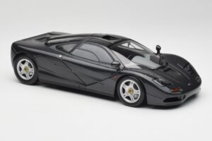 McLaren F1 Carbon Zwart Metallic Minichamps 1:18 530133420 Metaal — afbeelding 6 van 8