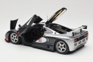 McLaren F1 GTR Adrenaline Program Minichamps 1:18 530133512 Metaal — afbeelding 5 van 8