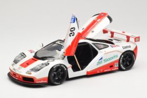 McLaren F1 GTR GT1 #30 West Competition J. Nielsen 1996 UT Models 1:18 39624 Metaal — afbeelding 2 van 8