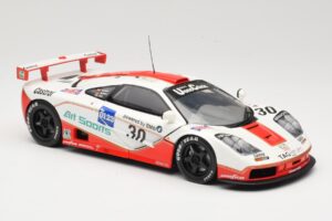 McLaren F1 GTR GT1 #30 West Competition J. Nielsen 1996 UT Models 1:18 39624 Metaal — afbeelding 6 van 8