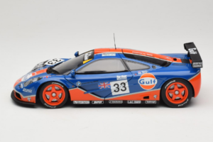 McLaren F1 GTR Gulf #33 R. Bellm / M. Weaver / J-J. Lehto 24 Hours of Le Mans 1996 UT Models 1:18 530161833 Metaal — afbeelding 4 van 8