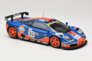 McLaren F1 GTR Gulf #33 R. Bellm / M. Weaver / J-J. Lehto 24 Hours of Le Mans 1996 UT Models 1:18 530161833 Metaal — afbeelding 6 van 8