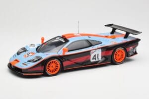 McLaren F1 GTR #41 P-H. Raphanel / C. Gounon / A. Olofsson 24 Hours of Le Mans 1997 UT Models 1:18 39727 Metaal