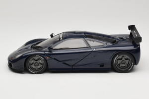 McLaren F1 GTR Le Mans Edition Paars UT Models 1:18 MCLAREN001 Metaal — afbeelding 4 van 8