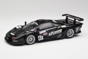 McLaren F1 GTR #41 T. Büscher / R. Gounon 1997 UT Models 1:18 26011 Metaal