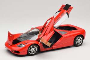 McLaren F1 High Mirror Light Red Guiloy 1:18 67505 Metaal — afbeelding 2 van 8