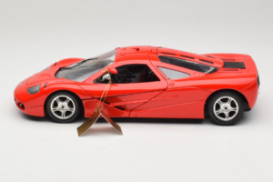 McLaren F1 High Mirror Light Red Guiloy 1:18 67505 Metaal — afbeelding 4 van 8