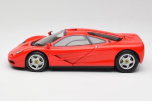 McLaren F1 Magma Rood Minichamps 1:18 530133422 Metaal — afbeelding 4 van 8