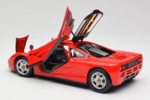 McLaren F1 Magma Rood Minichamps 1:18 530133422 Metaal — afbeelding 5 van 8