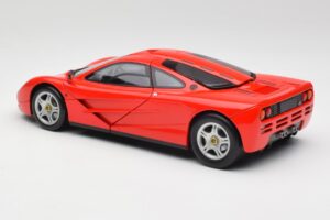 McLaren F1 Magma Rood Minichamps 1:18 530133422 Metaal — afbeelding 7 van 8