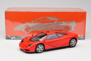 McLaren F1 Magma Rood Minichamps 1:18 530133422 Metaal — afbeelding 8 van 8