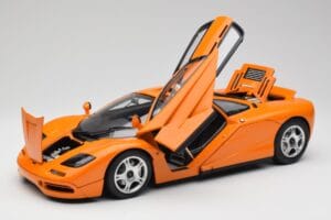 McLaren F1 Oranje Minichamps 1:12 530133131 Metaal — afbeelding 2 van 9