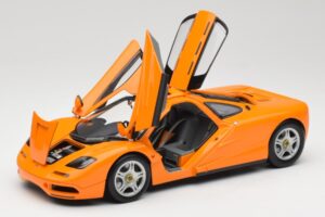 McLaren F1 Oranje Minichamps 1:18 530133421 Metaal — afbeelding 2 van 8