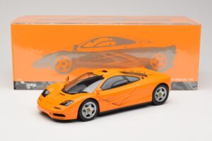 McLaren F1 Oranje Minichamps 1:18 530133421 Metaal — afbeelding 8 van 8