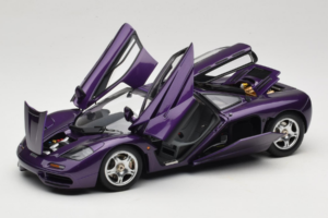 McLaren F1 Paars LCD 1:18 LCD18014-PU Metaal — afbeelding 2 van 8