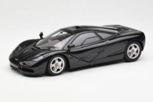 McLaren F1 Road Car Zwart AUTOart 1:18 76002 Metaal