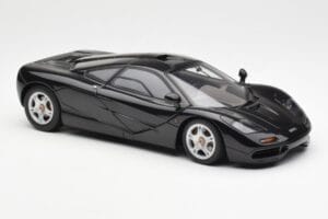 McLaren F1 Road Car Zwart AUTOart 1:18 76002 Metaal — afbeelding 6 van 8