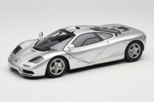 McLaren F1 Zilver LCD 1:18 LCD18014-SI Metaal