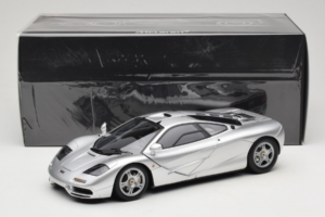 McLaren F1 Zilver LCD 1:18 LCD18014-SI Metaal — afbeelding 8 van 8