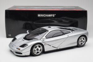 McLaren F1 Zilver Minichamps 1:12 530133129 Metaal — afbeelding 8 van 8