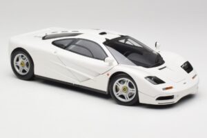 McLaren F1 Wit Minichamps 1:18 530133424 Metaal — afbeelding 6 van 8