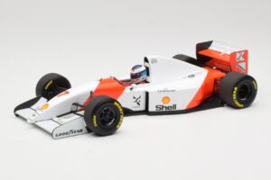 McLaren Ford MP4/8 #7 M. Hakkinen 1993 Minichamps 1:18 530931837 Metaal