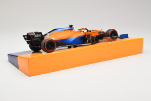 McLaren MCL35M Mercedes #3 D. Ricciardo McLaren F1 Team Bahrain Grand Prix 2021 Minichamps 1:18 533211803 Hars — afbeelding 3 van 7