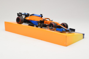 McLaren MCL35M Mercedes #3 D. Ricciardo McLaren F1 Team Bahrain Grand Prix 2021 Minichamps 1:18 533211803 Hars — afbeelding 4 van 7