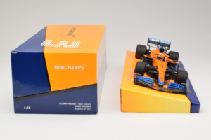 McLaren MCL35M Mercedes #3 D. Ricciardo McLaren F1 Team Bahrain Grand Prix 2021 Minichamps 1:18 533211803 Hars — afbeelding 6 van 7