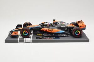 McLaren MCL60 #81 O. Piastri F1 2023 Minichamps 1:18 537231881 Metaal